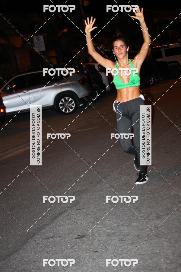 Buy your photos of the eventGreen Night -Corrida Noturna - Piratininga on Fotop