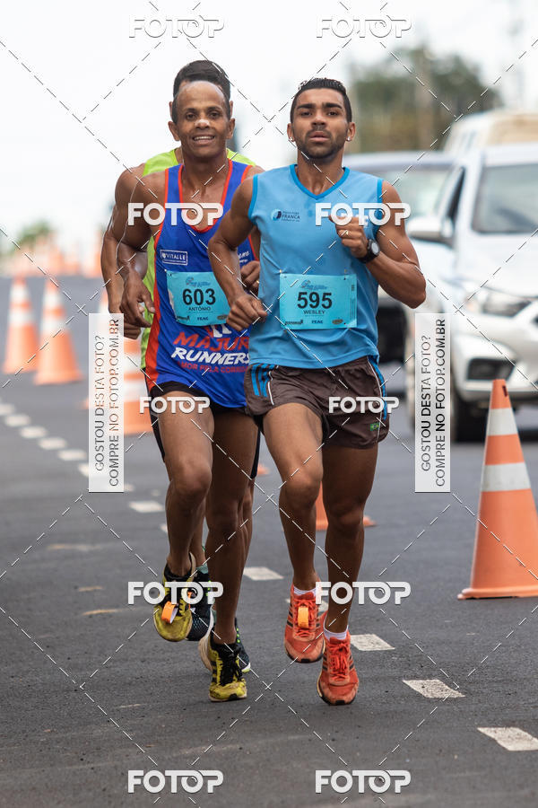 Buy your photos of the eventRun 1� de Maio ACOFRANCA on Fotop