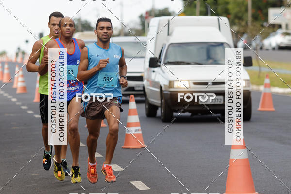 Buy your photos of the eventRun 1� de Maio ACOFRANCA on Fotop