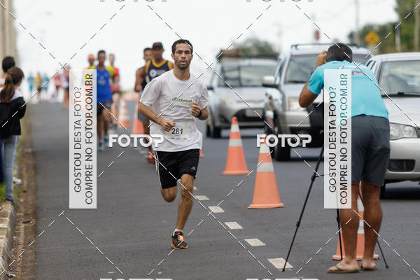 Buy your photos of the eventRun 1� de Maio ACOFRANCA on Fotop