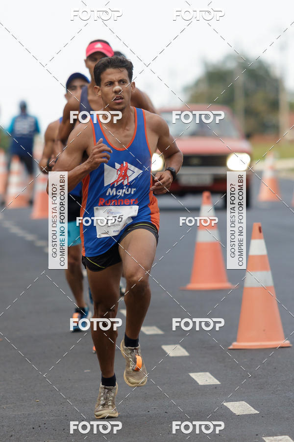 Buy your photos of the eventRun 1� de Maio ACOFRANCA on Fotop