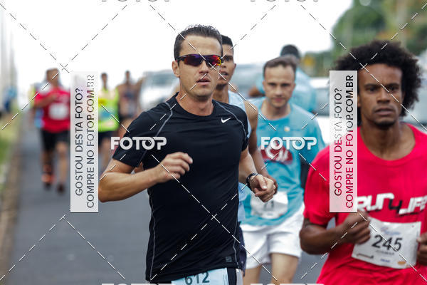 Buy your photos of the eventRun 1� de Maio ACOFRANCA on Fotop