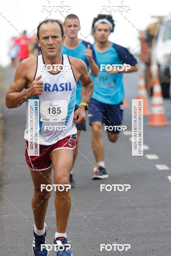Buy your photos of the eventRun 1� de Maio ACOFRANCA on Fotop