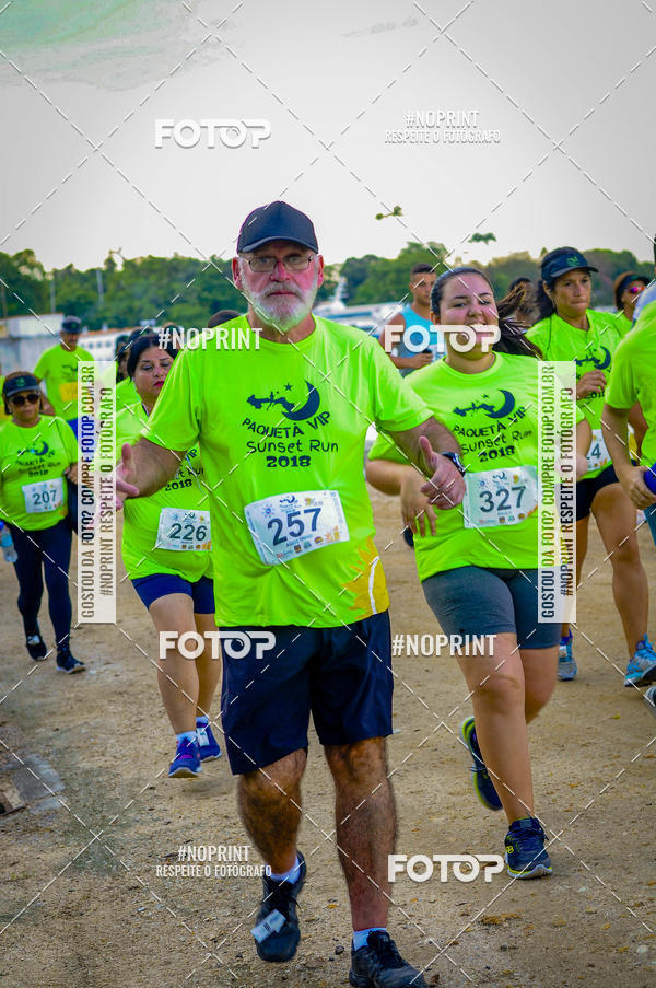 Buy your photos of the eventSunset Run 2018 on Fotop