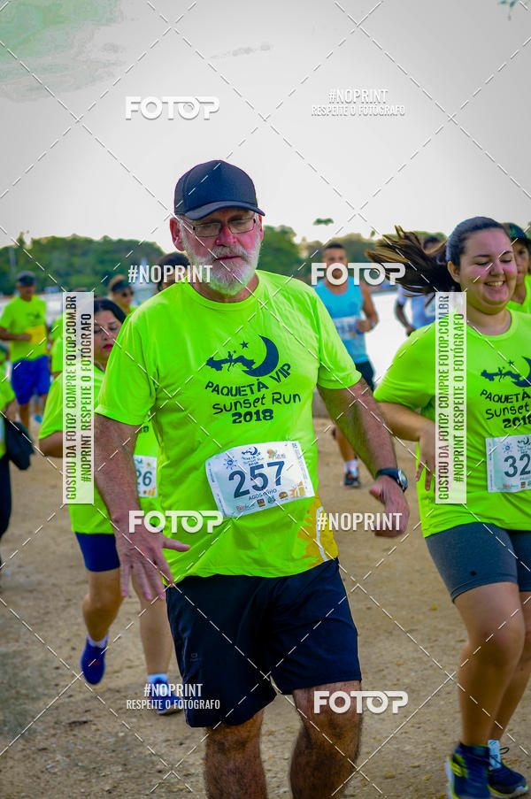 Buy your photos of the eventSunset Run 2018 on Fotop