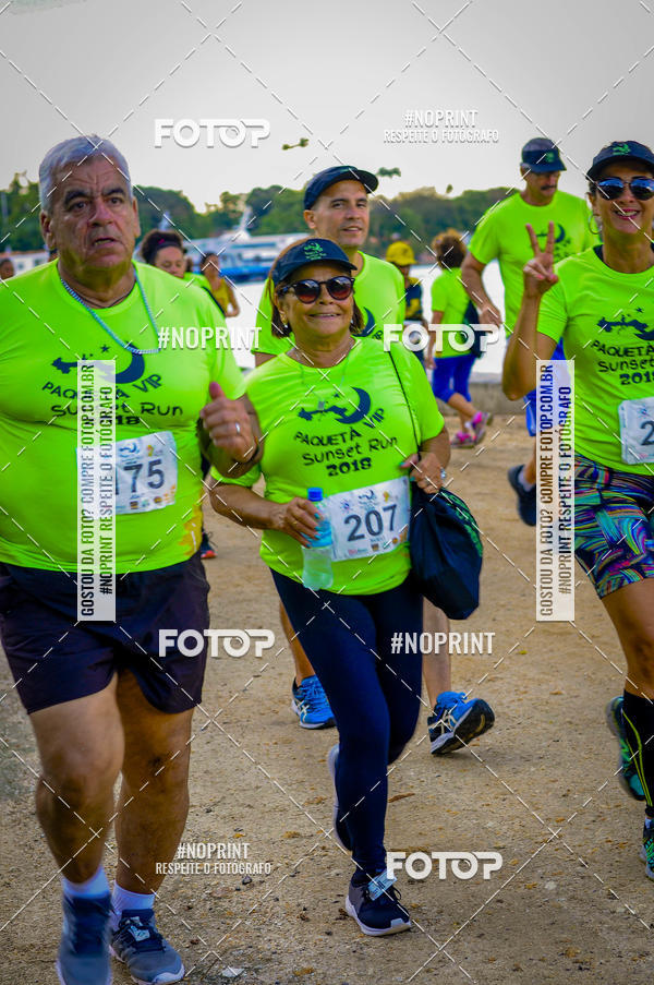 Buy your photos of the eventSunset Run 2018 on Fotop