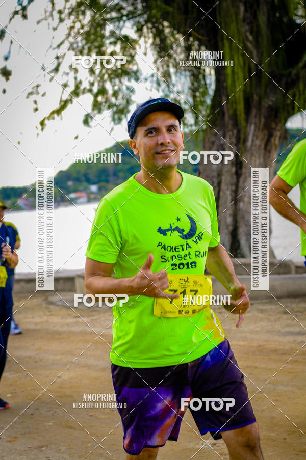 Buy your photos of the eventSunset Run 2018 on Fotop