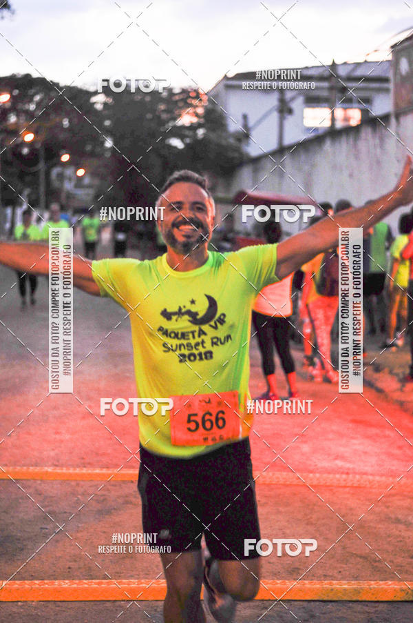 Buy your photos of the eventSunset Run 2018 on Fotop