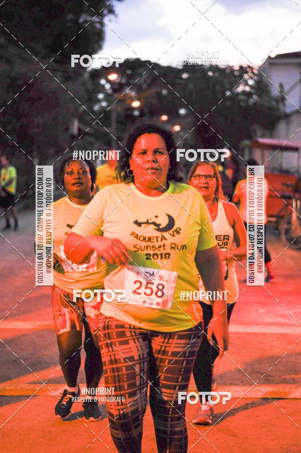 Buy your photos of the eventSunset Run 2018 on Fotop
