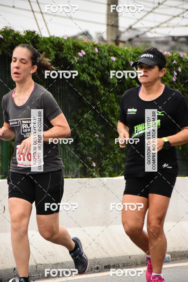 Buy your photos of the eventSantander Track & Field Run Series - Shopping Eldorado on Fotop