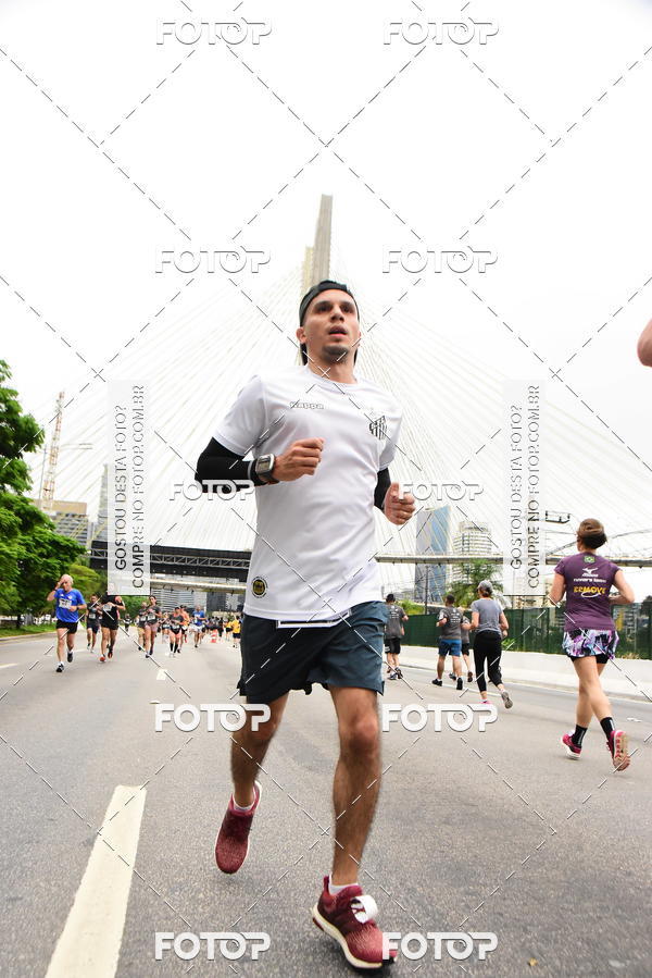 Buy your photos of the eventSantander Track & Field Run Series - Shopping Eldorado on Fotop