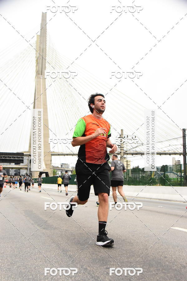 Buy your photos of the eventSantander Track & Field Run Series - Shopping Eldorado on Fotop