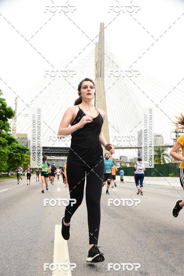 Buy your photos of the eventSantander Track & Field Run Series - Shopping Eldorado on Fotop