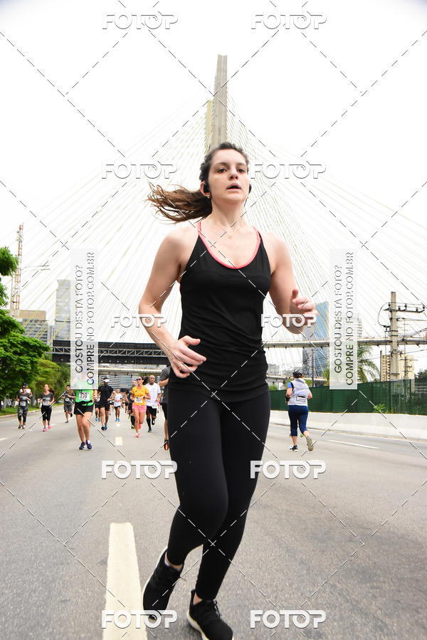 Buy your photos of the eventSantander Track & Field Run Series - Shopping Eldorado on Fotop