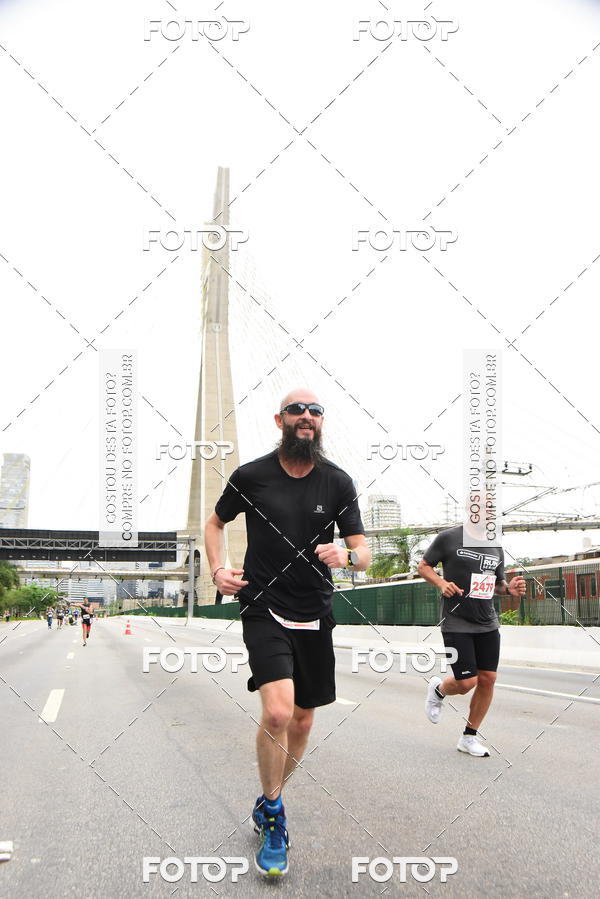 Buy your photos of the eventSantander Track & Field Run Series - Shopping Eldorado on Fotop