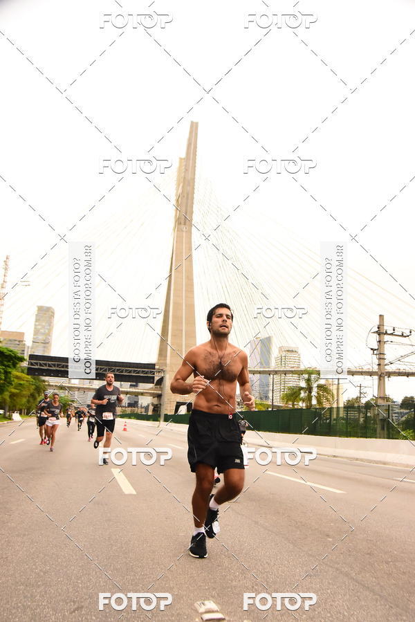 Buy your photos of the eventSantander Track & Field Run Series - Shopping Eldorado on Fotop