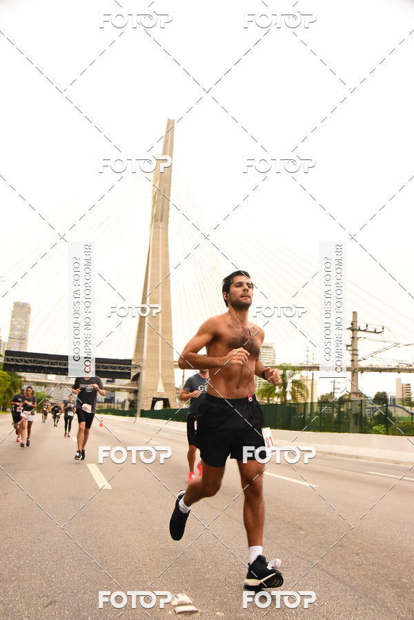 Buy your photos of the eventSantander Track & Field Run Series - Shopping Eldorado on Fotop