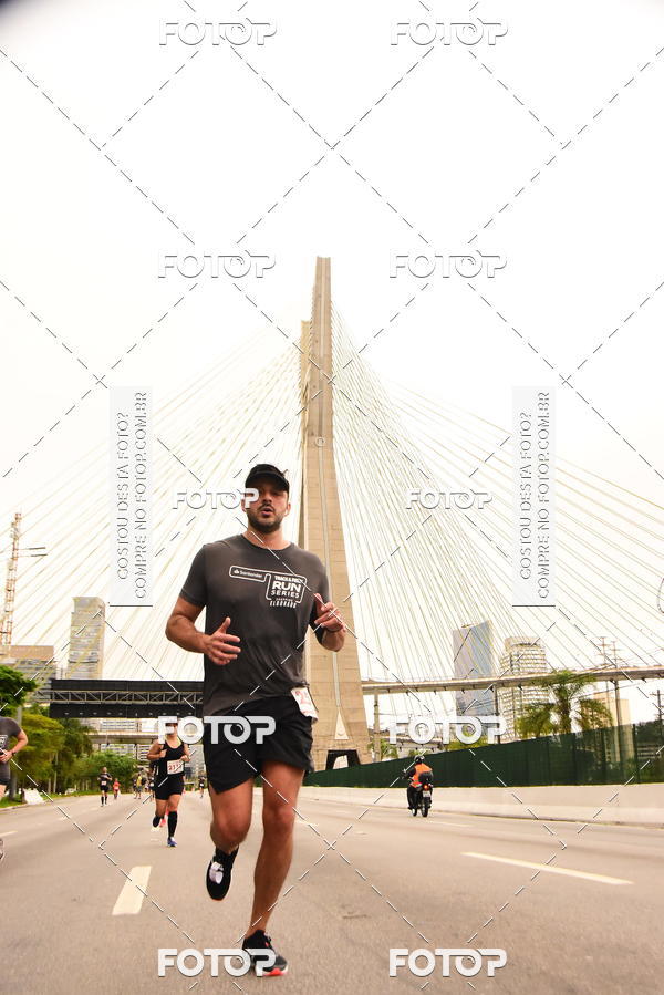 Buy your photos of the eventSantander Track & Field Run Series - Shopping Eldorado on Fotop
