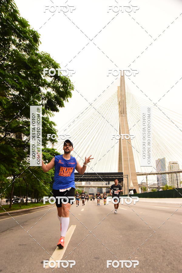 Buy your photos of the eventSantander Track & Field Run Series - Shopping Eldorado on Fotop