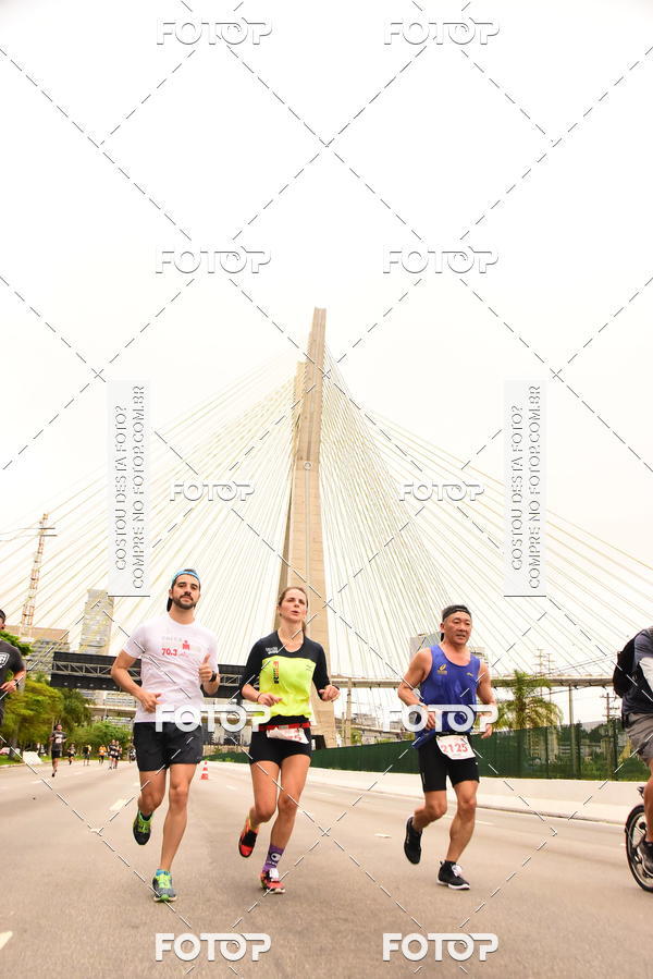 Buy your photos of the eventSantander Track & Field Run Series - Shopping Eldorado on Fotop