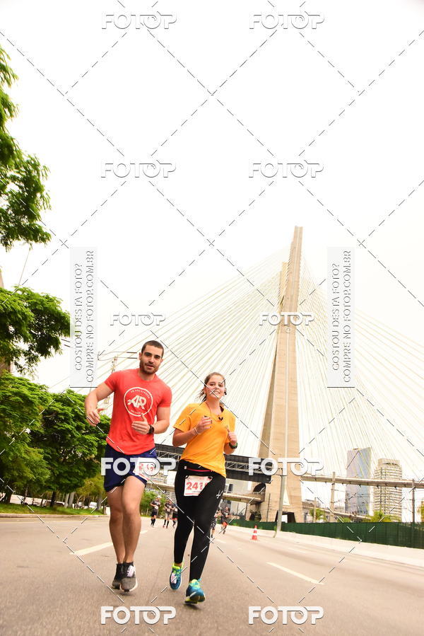 Buy your photos of the eventSantander Track & Field Run Series - Shopping Eldorado on Fotop