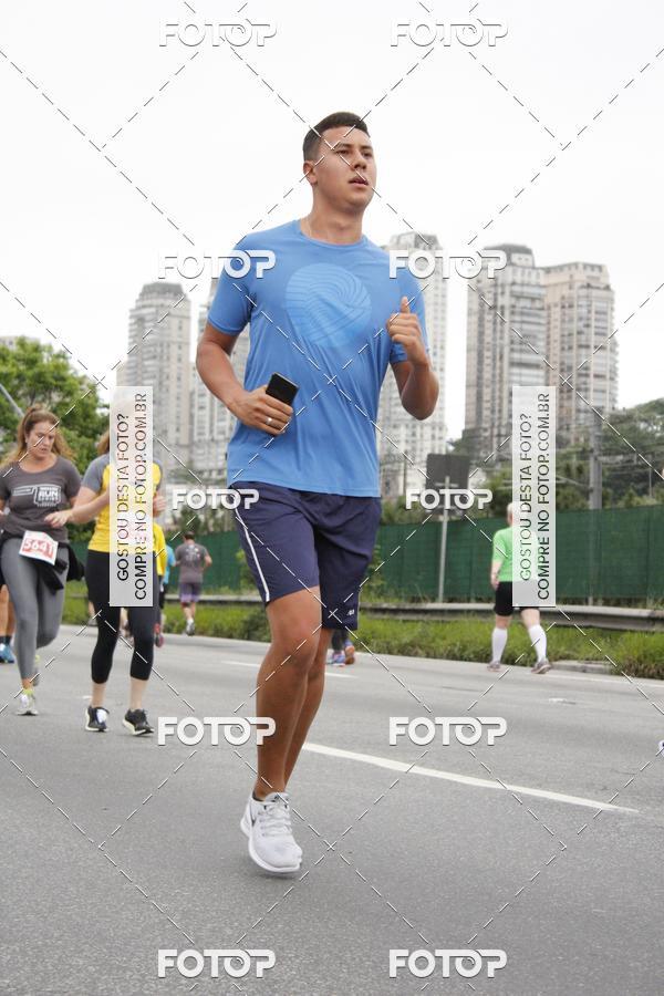 Buy your photos of the eventSantander Track & Field Run Series - Shopping Eldorado on Fotop