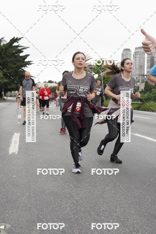 Buy your photos of the eventSantander Track & Field Run Series - Shopping Eldorado on Fotop