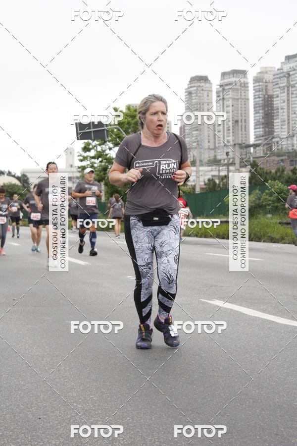 Buy your photos of the eventSantander Track & Field Run Series - Shopping Eldorado on Fotop