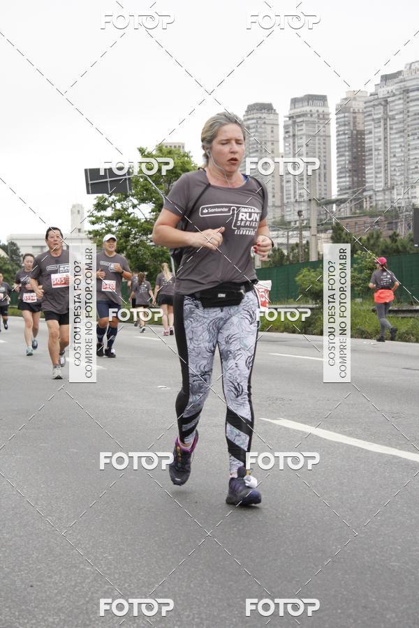 Buy your photos of the eventSantander Track & Field Run Series - Shopping Eldorado on Fotop