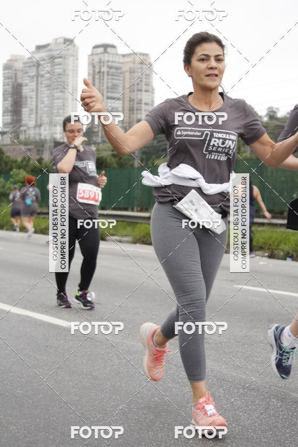 Buy your photos of the eventSantander Track & Field Run Series - Shopping Eldorado on Fotop