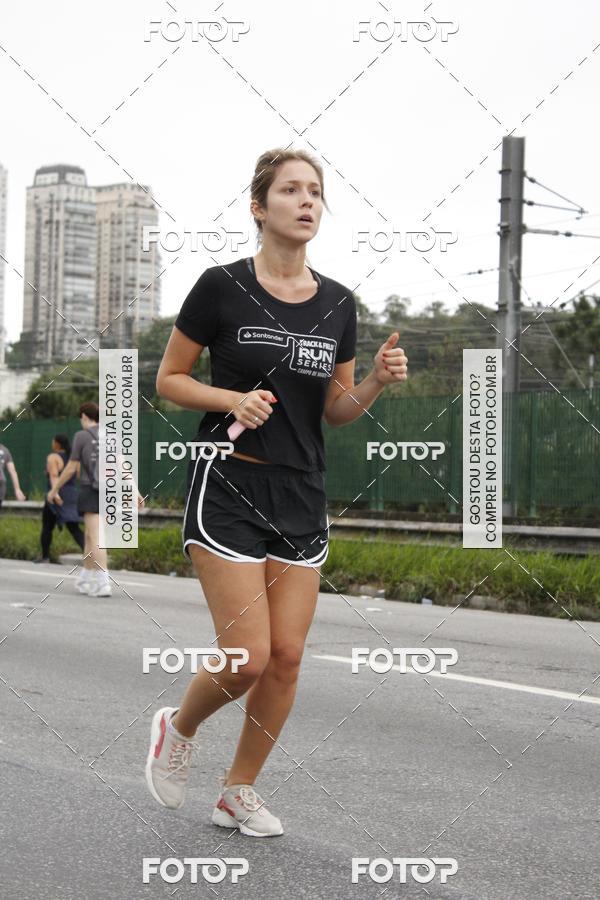 Buy your photos of the eventSantander Track & Field Run Series - Shopping Eldorado on Fotop