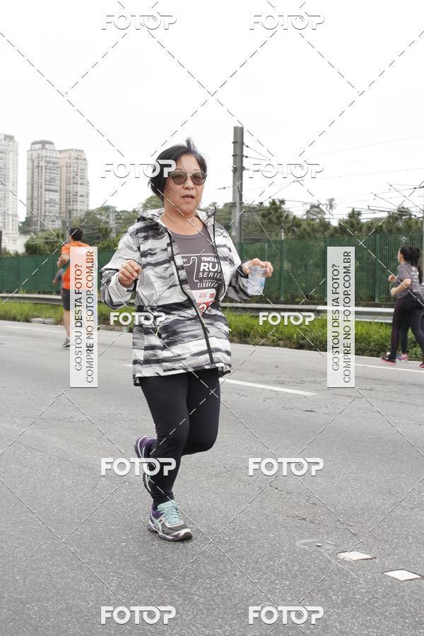 Buy your photos of the eventSantander Track & Field Run Series - Shopping Eldorado on Fotop