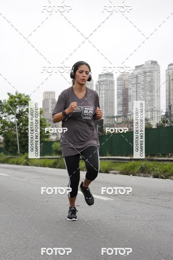 Buy your photos of the eventSantander Track & Field Run Series - Shopping Eldorado on Fotop