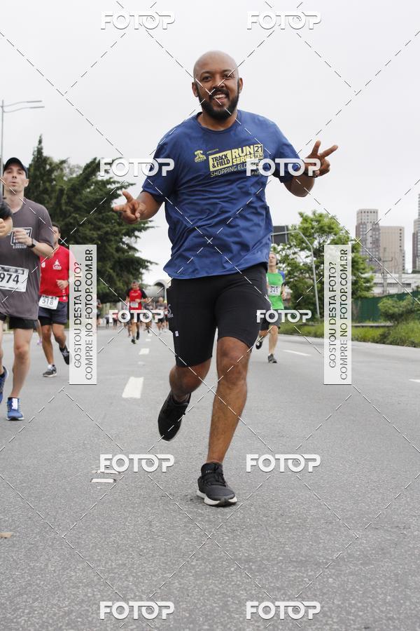 Buy your photos of the eventSantander Track & Field Run Series - Shopping Eldorado on Fotop