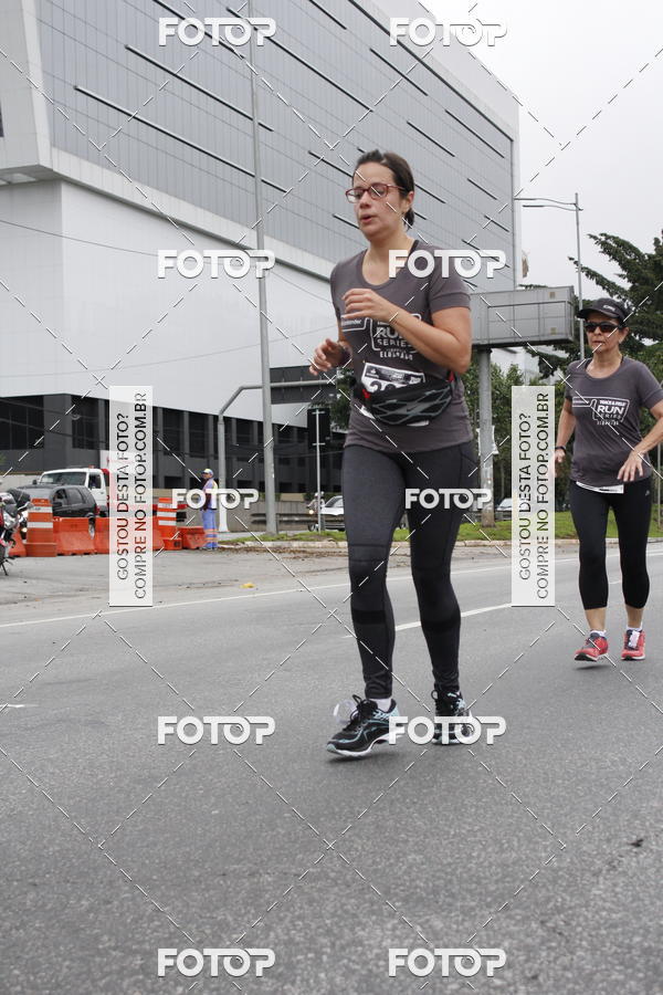 Buy your photos of the eventSantander Track & Field Run Series - Shopping Eldorado on Fotop
