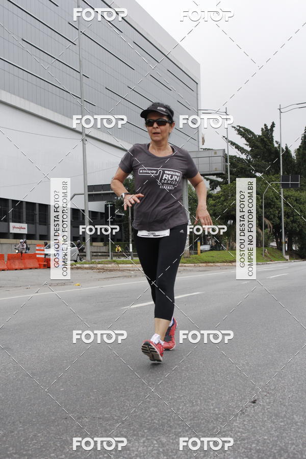 Buy your photos of the eventSantander Track & Field Run Series - Shopping Eldorado on Fotop