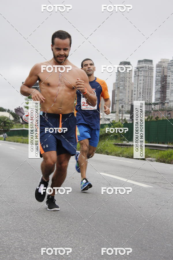Buy your photos of the eventSantander Track & Field Run Series - Shopping Eldorado on Fotop