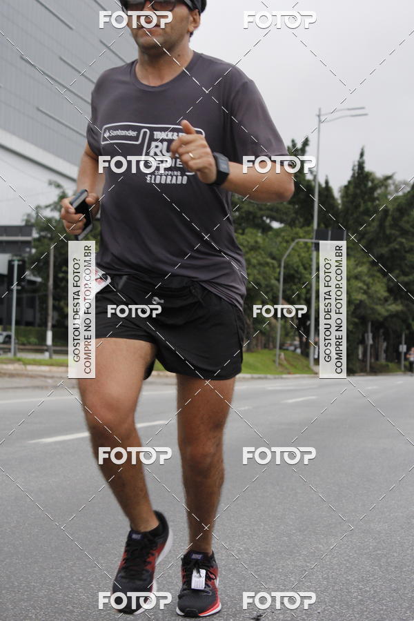 Buy your photos of the eventSantander Track & Field Run Series - Shopping Eldorado on Fotop