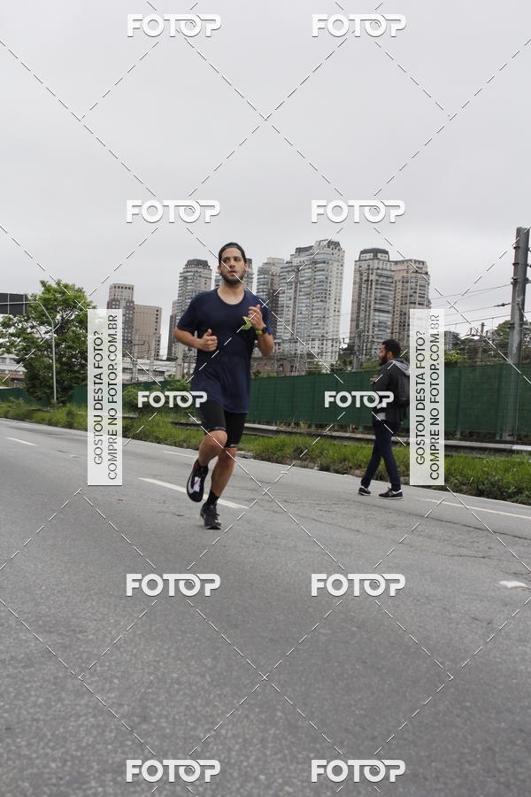 Buy your photos of the eventSantander Track & Field Run Series - Shopping Eldorado on Fotop