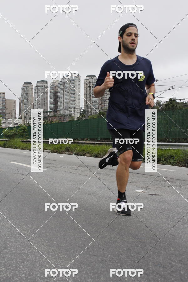 Buy your photos of the eventSantander Track & Field Run Series - Shopping Eldorado on Fotop