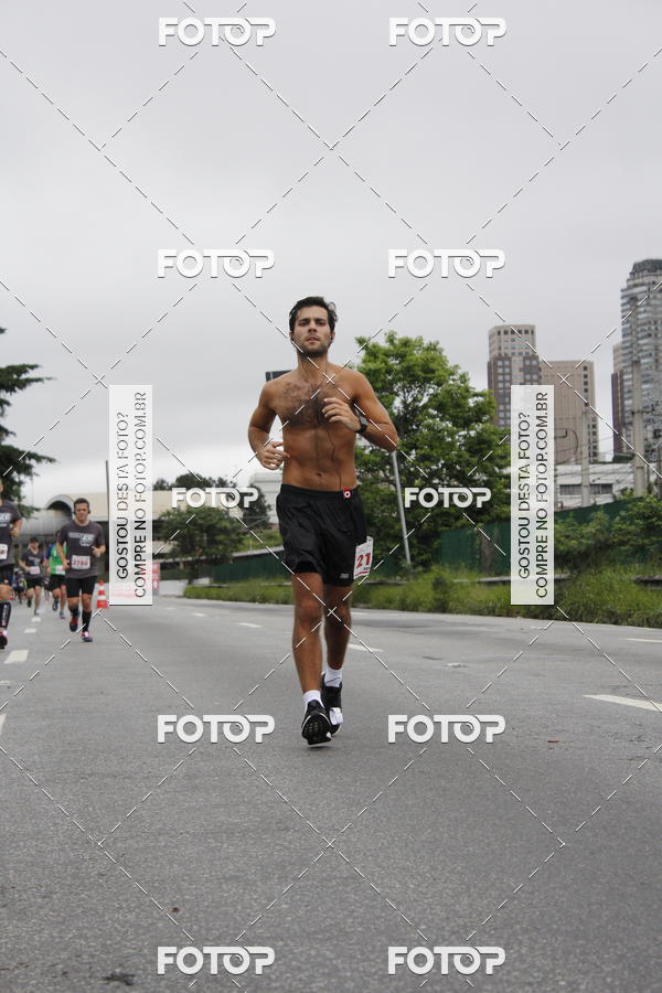 Buy your photos of the eventSantander Track & Field Run Series - Shopping Eldorado on Fotop