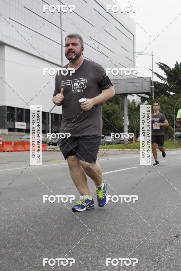 Buy your photos of the eventSantander Track & Field Run Series - Shopping Eldorado on Fotop