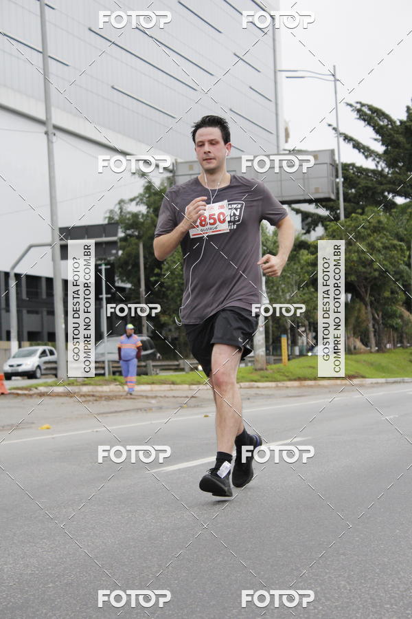 Buy your photos of the eventSantander Track & Field Run Series - Shopping Eldorado on Fotop