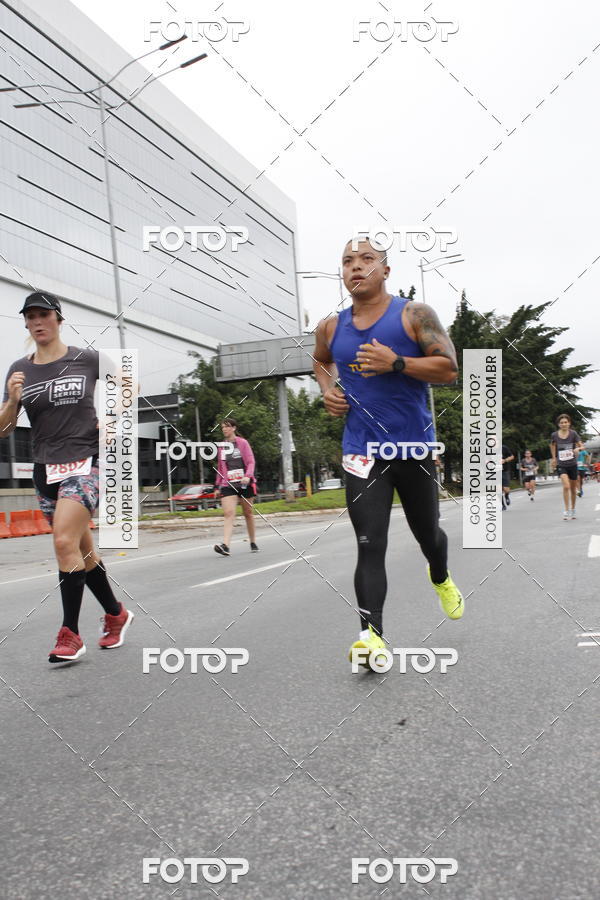 Buy your photos of the eventSantander Track & Field Run Series - Shopping Eldorado on Fotop