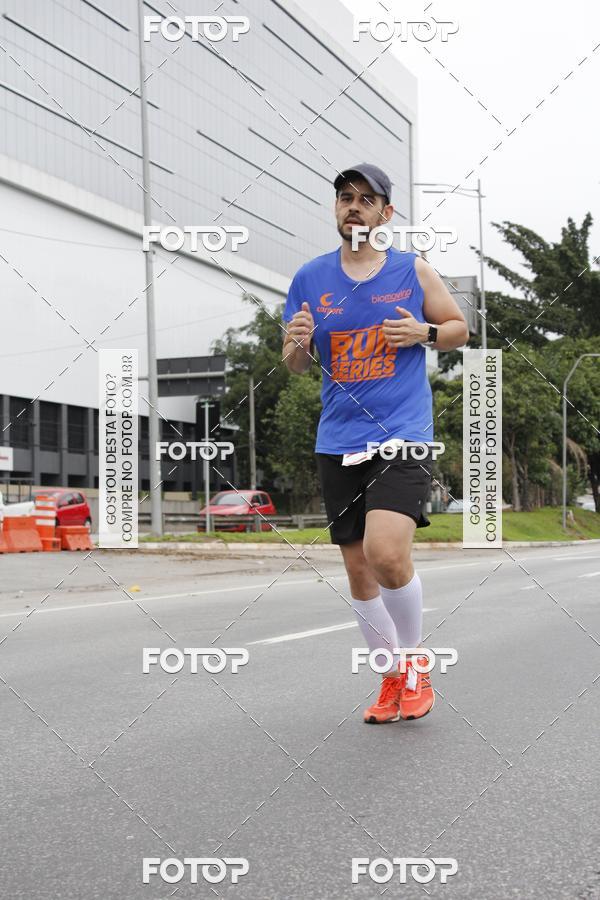 Buy your photos of the eventSantander Track & Field Run Series - Shopping Eldorado on Fotop