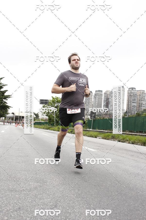 Buy your photos of the eventSantander Track & Field Run Series - Shopping Eldorado on Fotop