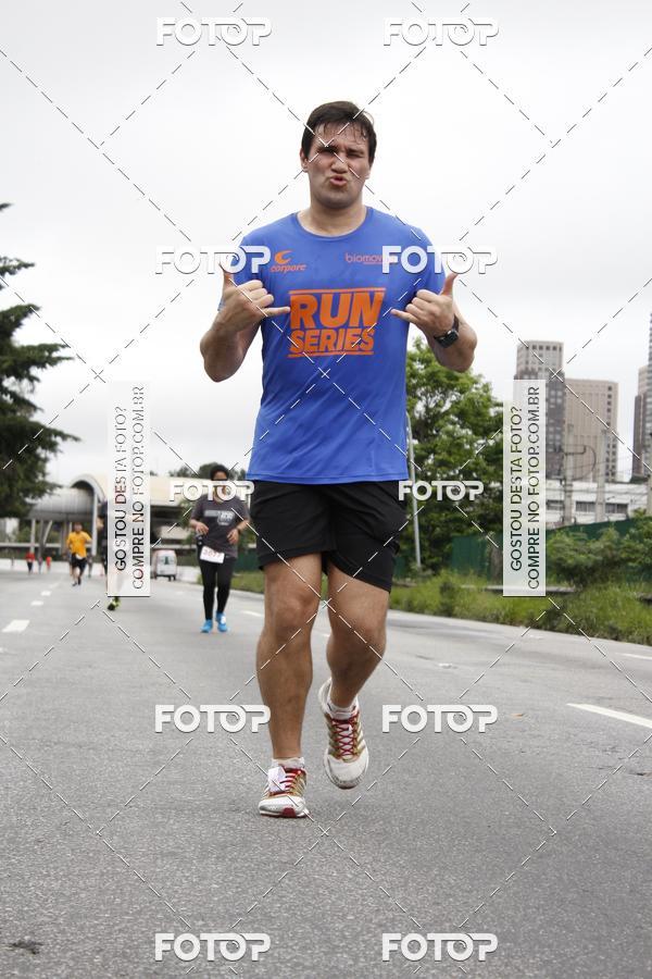 Buy your photos of the eventSantander Track & Field Run Series - Shopping Eldorado on Fotop