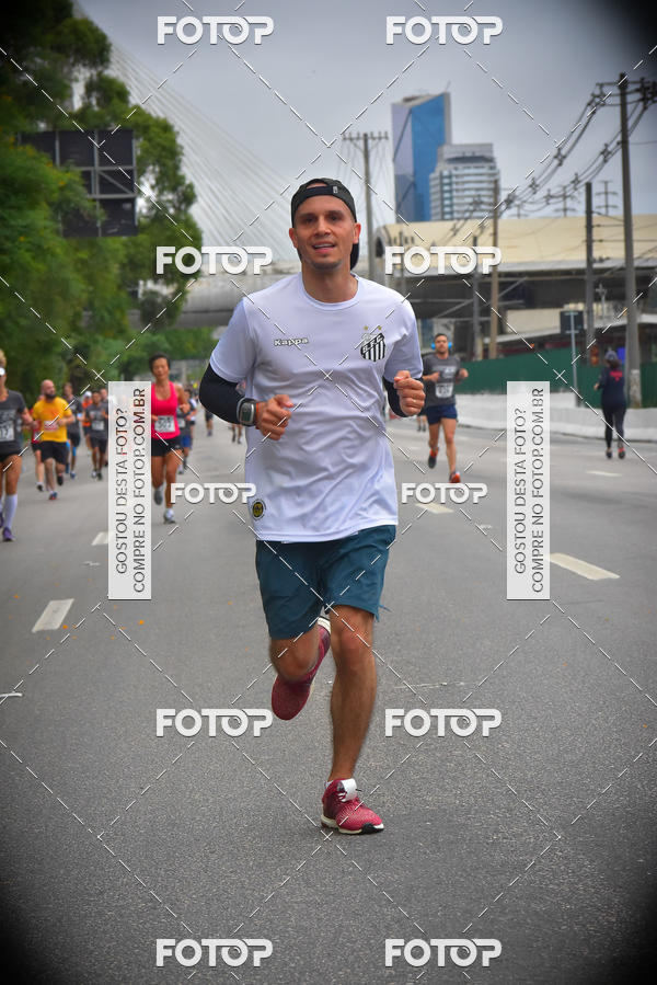 Buy your photos of the eventSantander Track & Field Run Series - Shopping Eldorado on Fotop