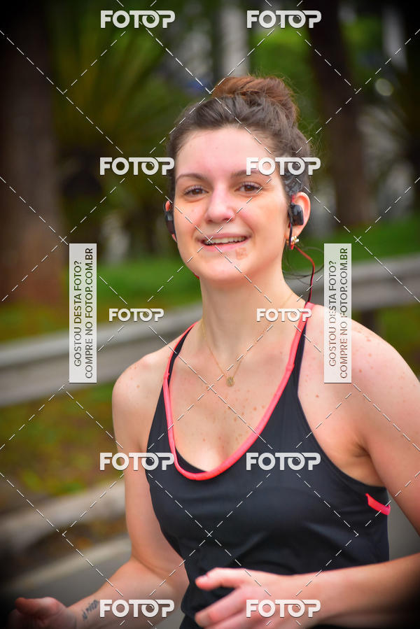 Buy your photos of the eventSantander Track & Field Run Series - Shopping Eldorado on Fotop