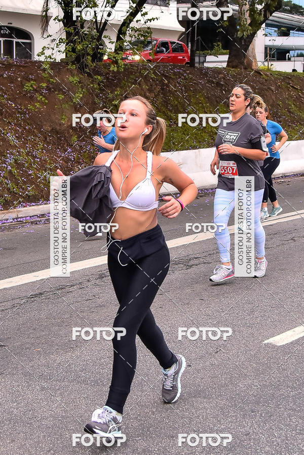 Buy your photos of the eventSantander Track & Field Run Series - Shopping Eldorado on Fotop